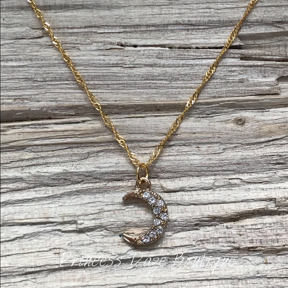 Gold‎ Diamond Moon Necklace
